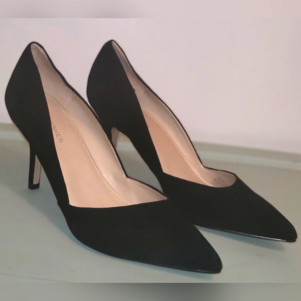 Marc Fisher Black Suede Tuscany Pump